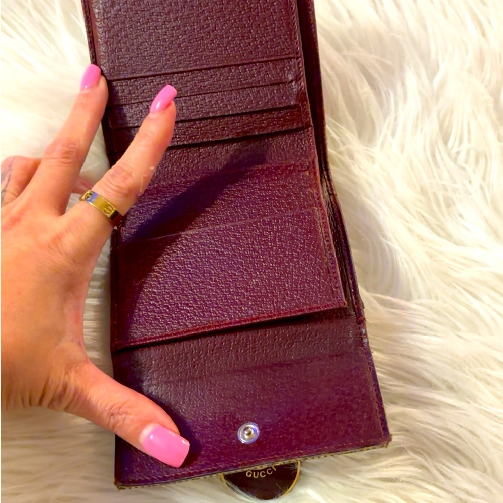 Authentic Burgundy Gucci Monogram Wallet. - Picture 3 of 9